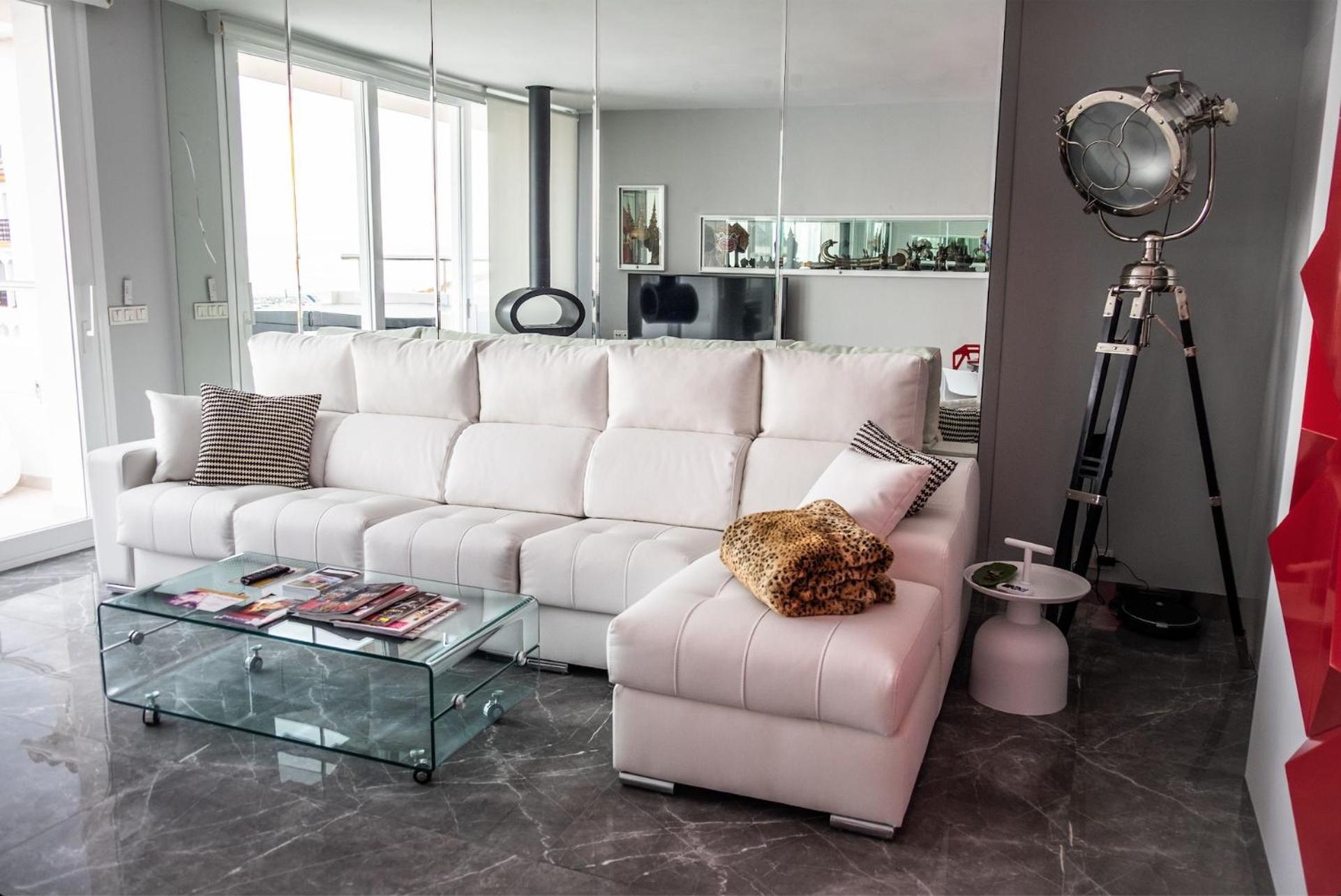 Apartemen Atico Puerto Banus,